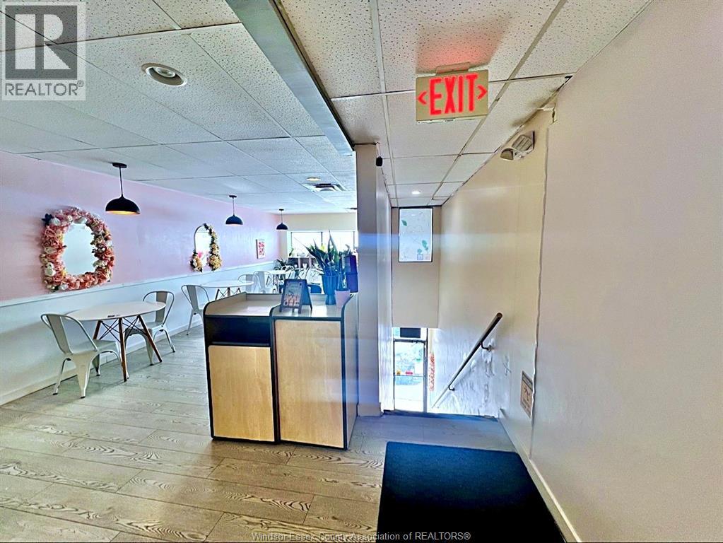 2130 Wyandotte Street, Windsor, Ontario  N9B 1J9 - Photo 6 - 26026199