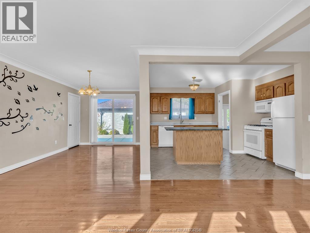 3050 Bouffard Road, Lasalle, Ontario  N9H 1W5 - Photo 10 - 26026332