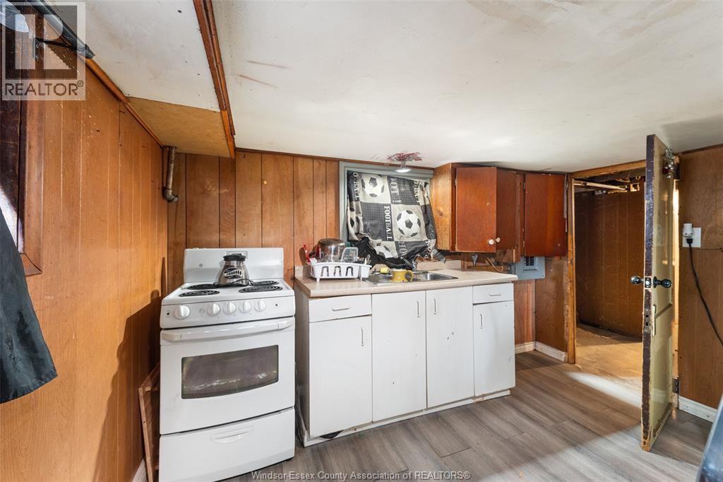 494 Caroline Street, Windsor, Ontario  N9A 6A6 - Photo 22 - 26026426