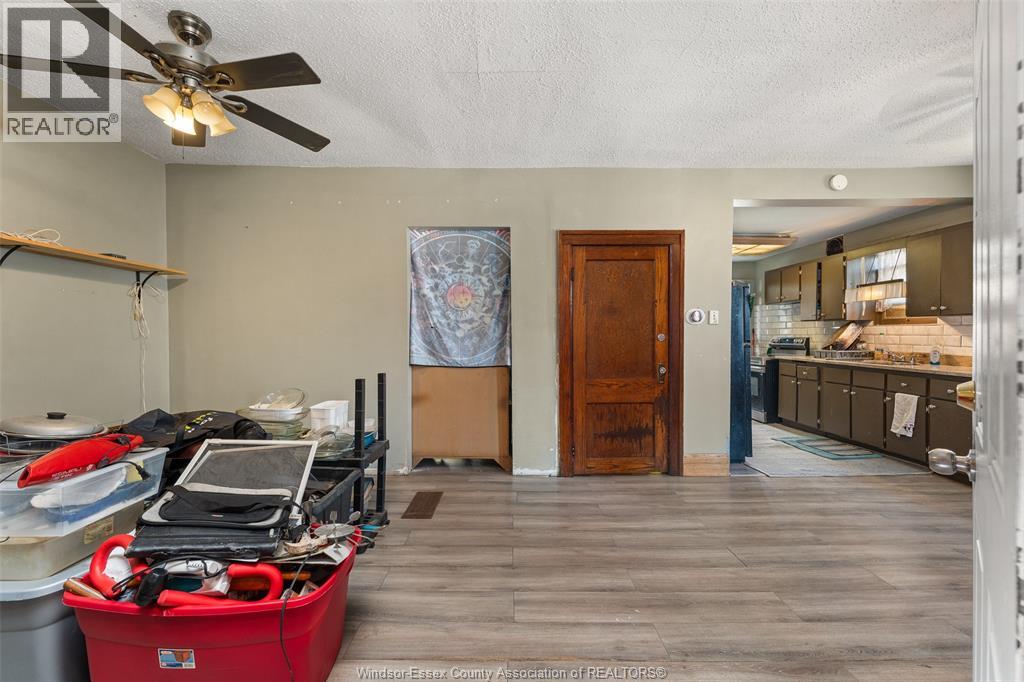 494 Caroline Street, Windsor, Ontario  N9A 6A6 - Photo 7 - 26026426