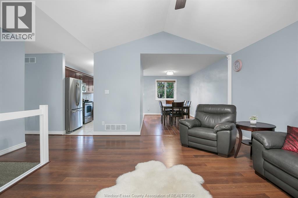 938 Imperial, Windsor, Ontario  N9G 2T2 - Photo 8 - 26026388