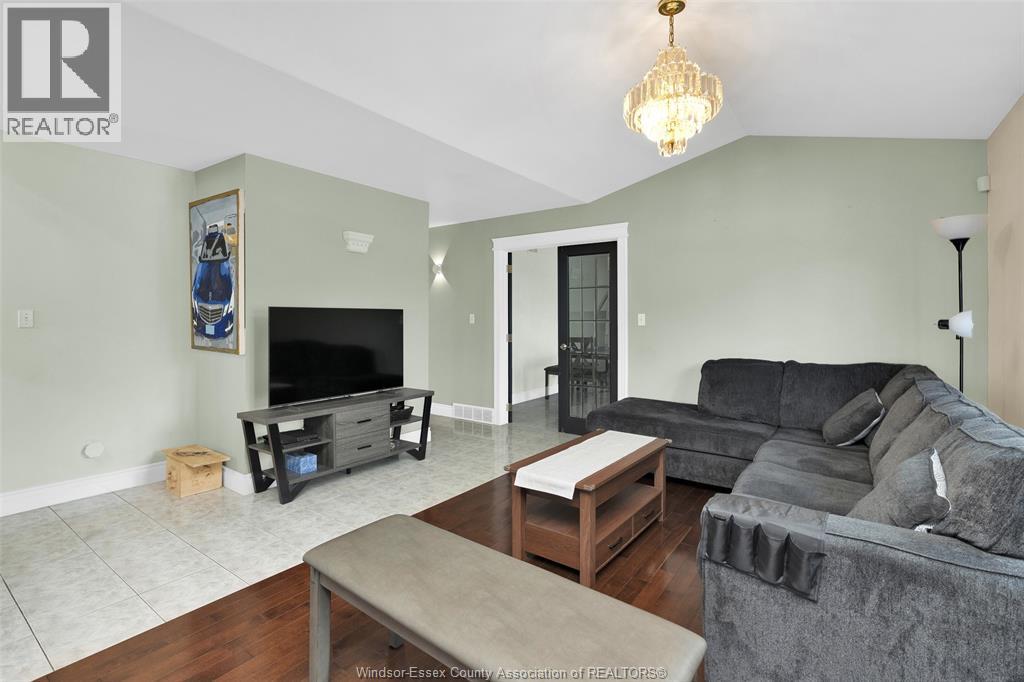 1546 Reading Street, Windsor, Ontario  N8W 5N2 - Photo 12 - 26026381