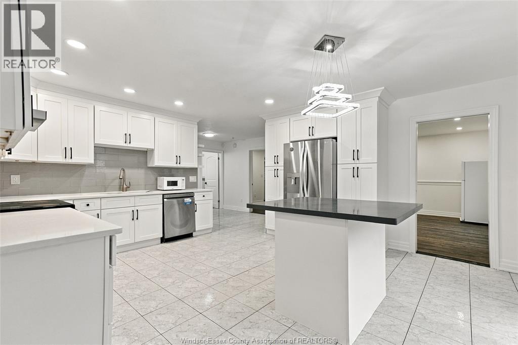 2564 Buttery Street, Windsor, Ontario  N9E 4L9 - Photo 14 - 26026504