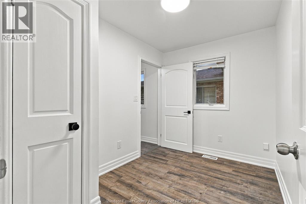 2564 Buttery Street, Windsor, Ontario  N9E 4L9 - Photo 17 - 26026504
