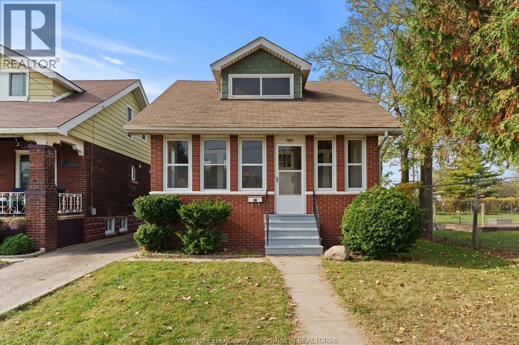 1615 Benjamin, Windsor, Ontario  N8X 4N7 - Photo 1 - 26026023