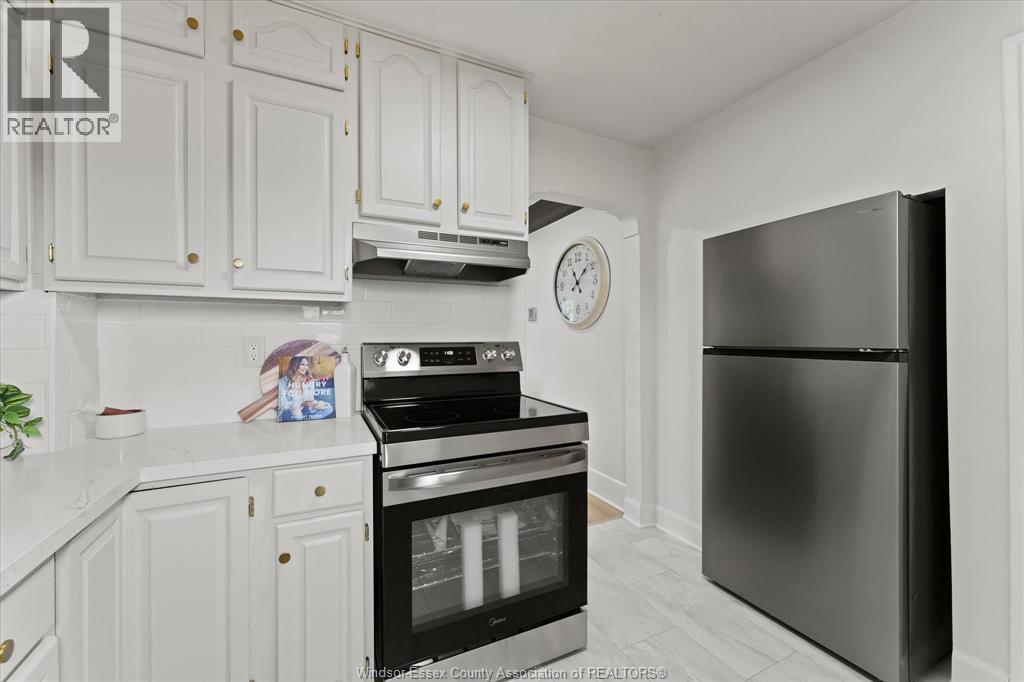 1615 Benjamin, Windsor, Ontario  N8X 4N7 - Photo 14 - 26026023