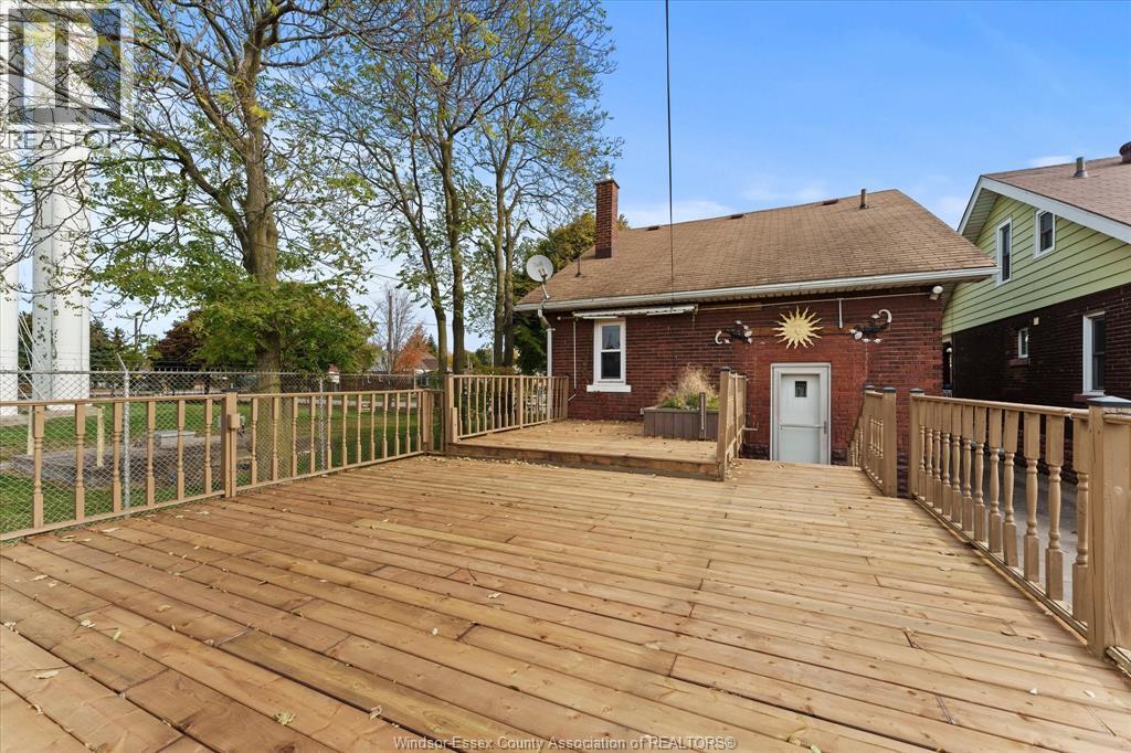 1615 Benjamin, Windsor, Ontario  N8X 4N7 - Photo 29 - 26026023
