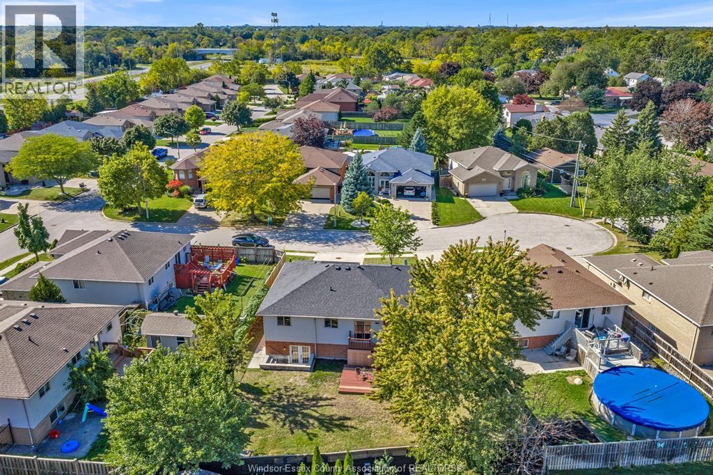 4274 Dennison Court, Windsor, Ontario  N9G 2Y8 - Photo 43 - 26026559