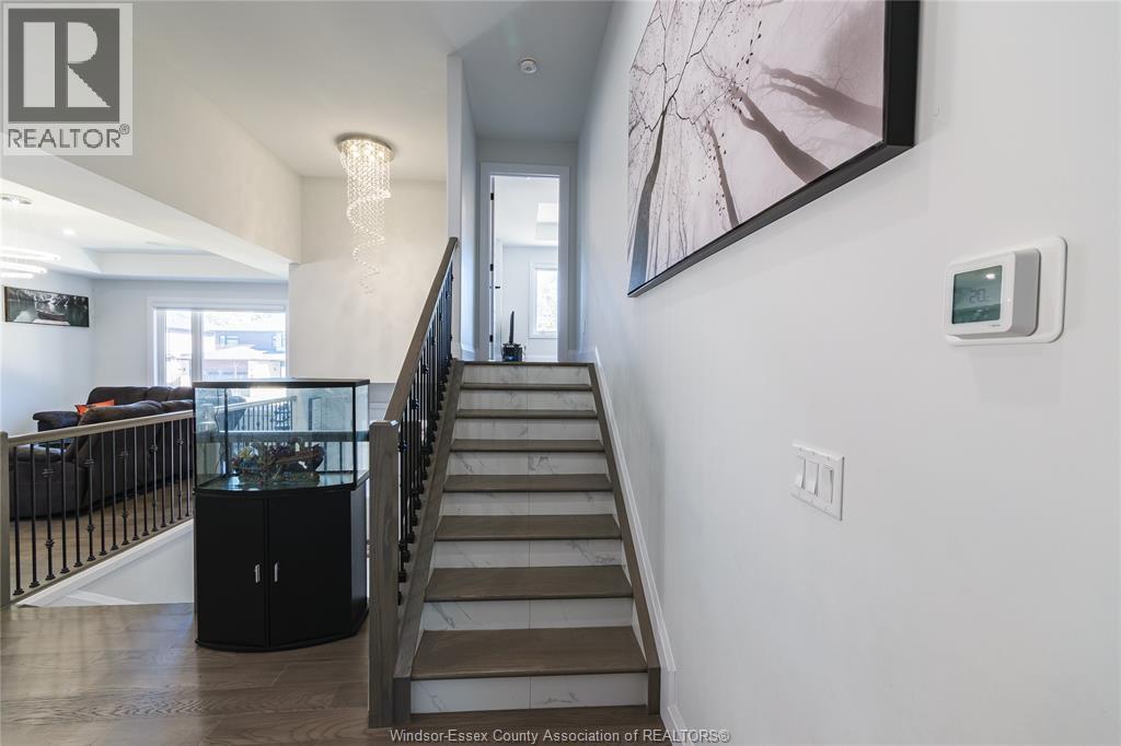 2507 Roxborough Boulevard, Windsor, Ontario  N9E 0A9 - Photo 15 - 26026459