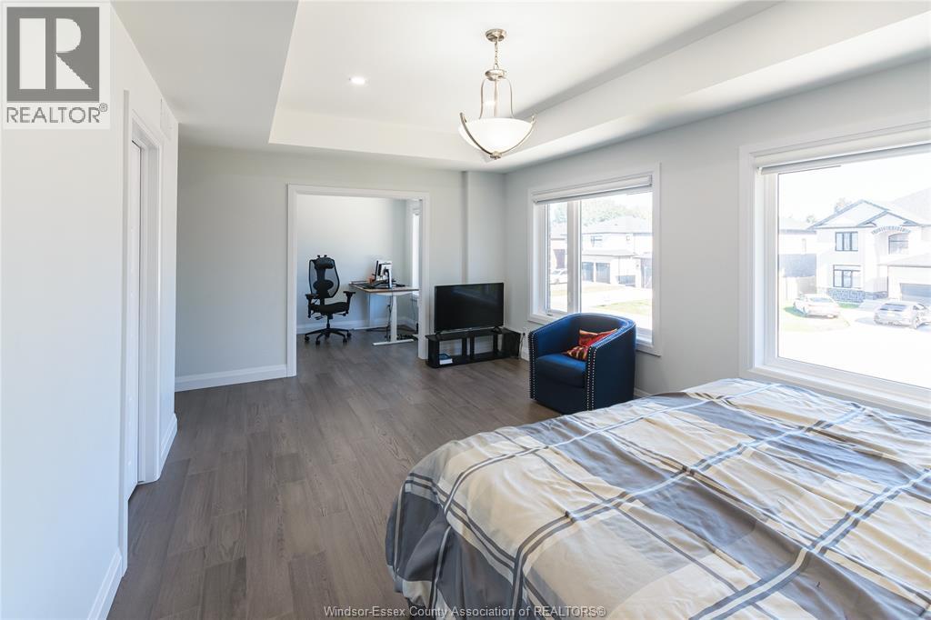 2507 Roxborough Boulevard, Windsor, Ontario  N9E 0A9 - Photo 19 - 26026459