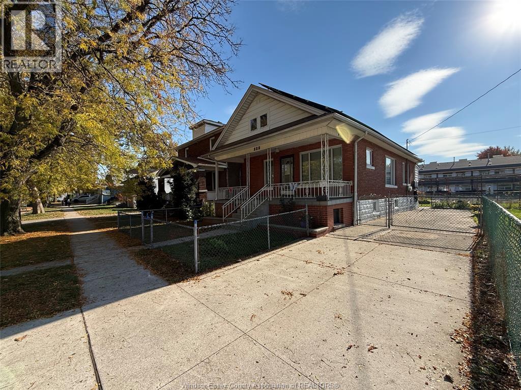 539 Brock St, Windsor, Ontario  N9C 2T1 - Photo 2 - 26026566