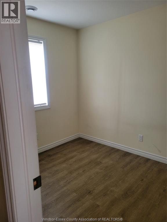 372 Louis Unit# Upper, Windsor, Ontario  N9A 1W4 - Photo 11 - 26026462