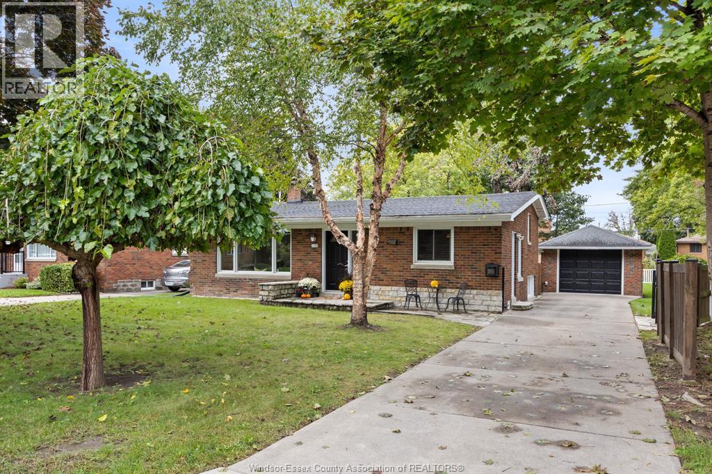 1109 Parkview Avenue, Windsor, Ontario  N8S 2X8 - Photo 1 - 26026717