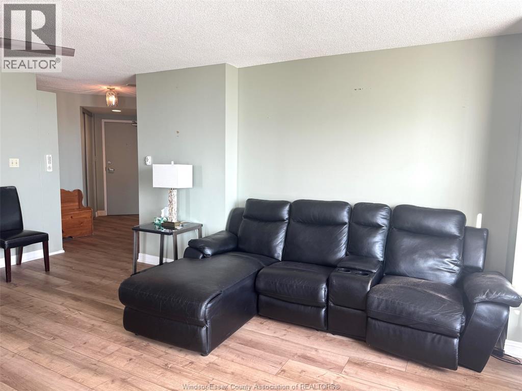 75 Riverside Drive East Unit# 1609, Windsor, Ontario  N9A 7C4 - Photo 3 - 26026731