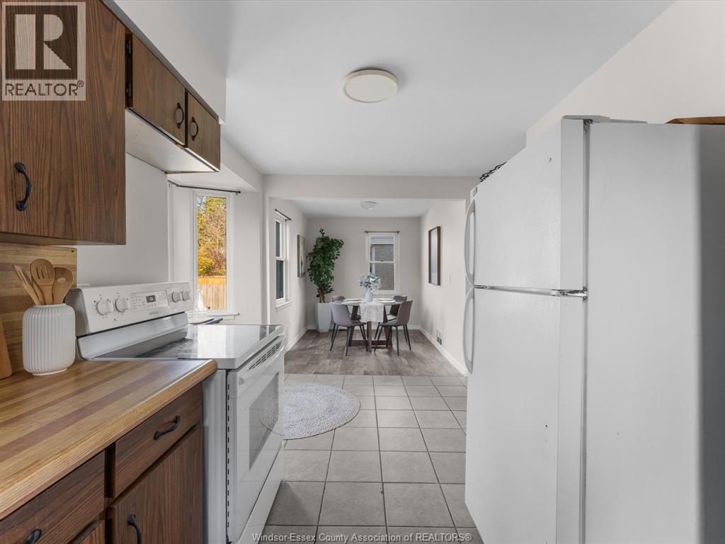 2441 Kildare, Windsor, Ontario  N8W 2Y1 - Photo 14 - 26026436