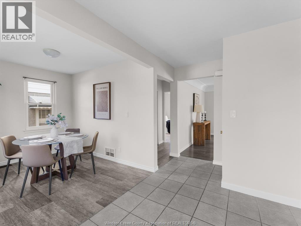 2441 Kildare, Windsor, Ontario  N8W 2Y1 - Photo 8 - 26026436
