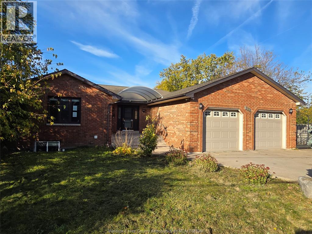 4585 Howard Avenue, Windsor, Ontario  N9G 1P6 - Photo 1 - 26026715